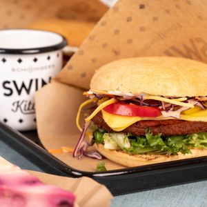 Cheese Burger at Swing Kitchen - Schottenfeldgasse in Vienna