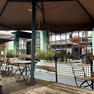 nice outside seating at Swing Kitchen - Schottenfeldgasse in Vienna