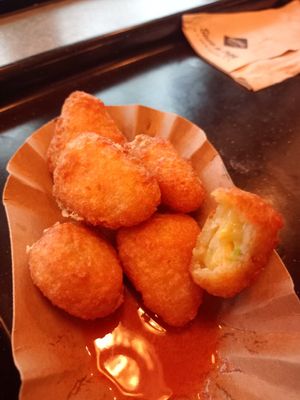 Chilli cheese nuggets at Swing Kitchen - Schottenfeldgasse in Vienna