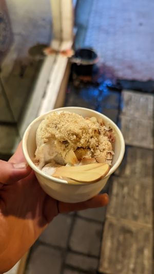 Single scoop at Tukies Coconut Shop  in Ubud