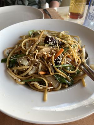 vegetable chow mein   at Gran Familia in Tenerife
