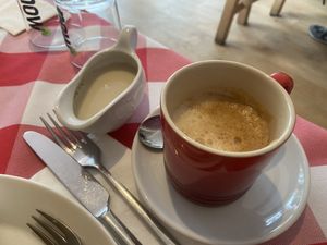 Kaffee mit hafermilk  at Kaiserhuettn in Bonn