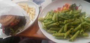 Spinach pesto pasta and Asian burger at Sol in Konstanz