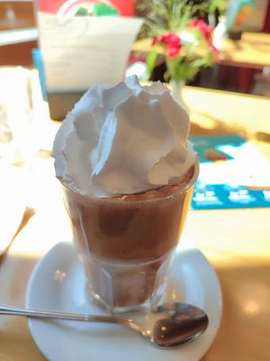 Vegan iced chocolate drink at Sol in Konstanz
