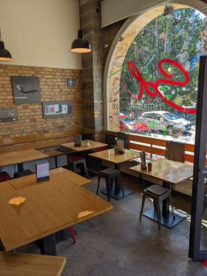 Innenbereich. Draußen sind auch einige gemütliche Tische. at Sol in Konstanz