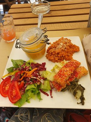 Plate of the day (with spelt option) at Sali and Pistacchi in Domodossola