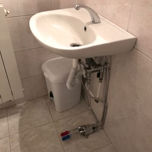 Love the foot pump for the sink in the loo.  at Sali and Pistacchi in Domodossola