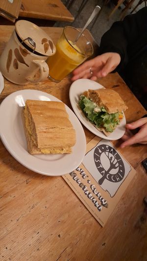 H at Sali and Pistacchi in Domodossola