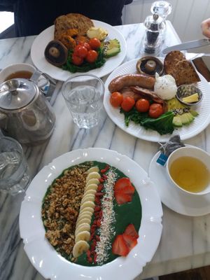 Vegan full breakfast, traditional english breakfast and the green acai bowl  at Kitch in Canterbury