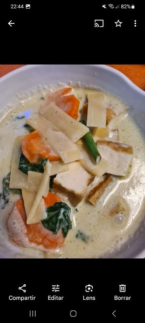 Noms at Dara Thai Express in Page