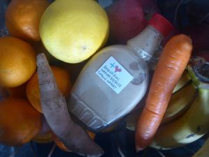 ΚΑΝΕ ΤΟΝ/ΤΗΝ ΠΑΛΙ ΔΙΚΟ ΣΟΥ *** RECONNECT
orange yam* maca* carrot* apple* fo ti * ginger * cinnamon at Andriakon in Andros