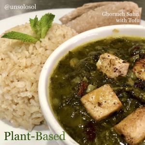   at Un Solo Sol in Los Angeles