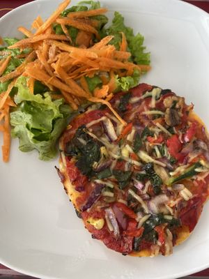 Vegan pizza  at Goji - Uma Atitude Saudavel in Lisbon