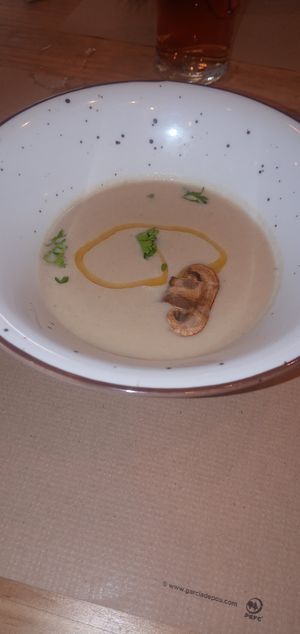 Crema de setas at Punto Vegano in Madrid