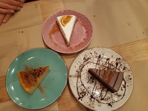 Cakes at Punto Vegano in Madrid