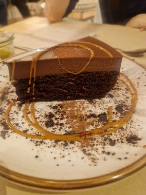 Tarta chocolate at Punto Vegano in Madrid