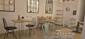 Still very early... at Punto Vegano in Madrid