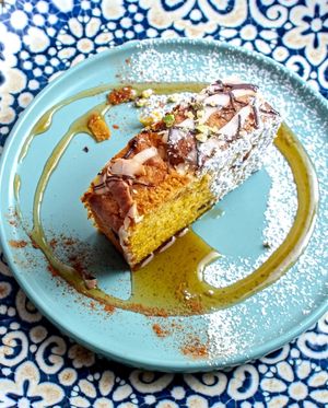 Bizcocho de calabaza y jengibre at Punto Vegano in Madrid