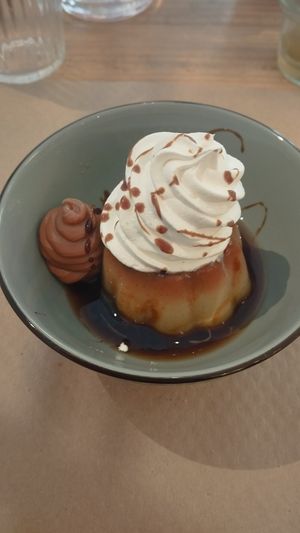 Mini flan at Punto Vegano in Madrid