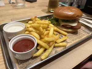 Long burger  at Punto Vegano in Madrid