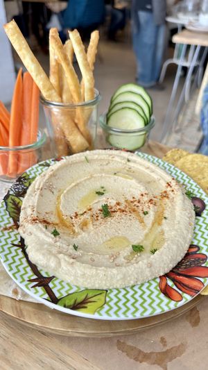 Hummus  at Punto Vegano in Madrid