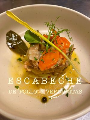 "pollo", zanahoria, pimientos, berenjena y zanahoria en escabeche at Punto Vegano in Madrid