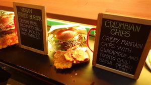 Menu descriptions at Latienda in Copenhagen