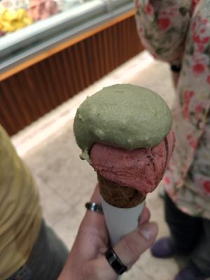Vegan pistachio + dark chocolate with raspberry at Vanilla Gelati Italiani in Milan
