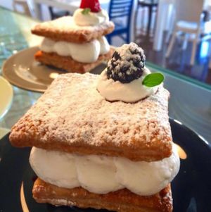 vegan millefoglie cake with vegan cream  at Pepo's - Gelateria Naturale and Kitchen Lab in Pontedera