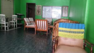 inside caffè at House of Fruit Shakes in Vientiane