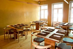 Main room at Pe d'Arroz in Matosinhos