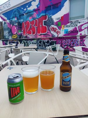 Beers at Lata de Zinc in Oviedo