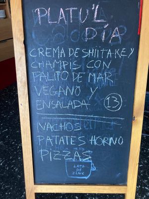  at Lata de Zinc in Oviedo