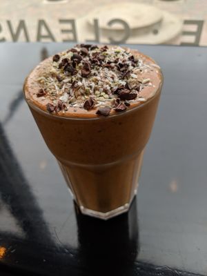 goji cacao smoothie at Thrive Juice Co in Saskatoon