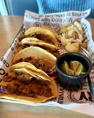 tacos de bistec proteína de chicharro  #Veganuary at Revolucion Verde - Colonia Primavera in Monterrey