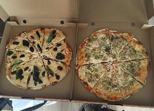 Pizzaaa at Shakti en Chile in Santiago