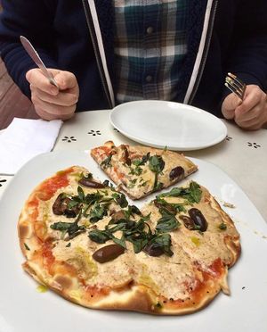 Pizza at Shakti en Chile in Santiago