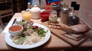 Whole vegan brunch (Le botanique): orange juice, tea, bread and jam, rawnola, hummus, quinoa, vegetables, soup at Le Pain Quotidien - Charonne in Paris
