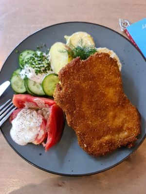 Schabowy jesienny at Lokal Vegan Bistro in Warsaw