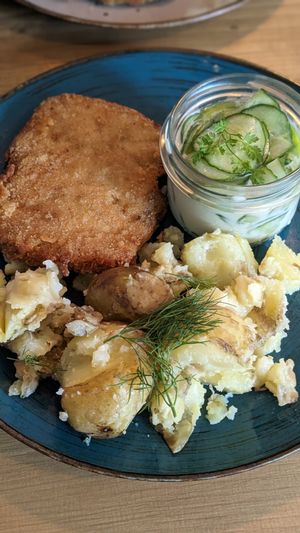 🍽️🥔 Fried cutlet with potatoes at Lokal Vegan Bistro in Warsaw