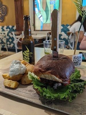 cachopo burger at VIVA in Madrid