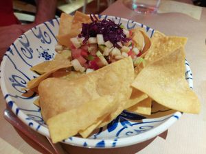 Nacho con guacamole at VIVA in Madrid