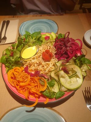 Ensalada arcoiris at VIVA in Madrid