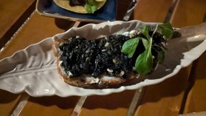 Tosta de no-morcilla at VIVA in Madrid