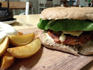 Hamburguesa amuhada at VIVA in Madrid