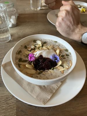 Warm overnight oats  at Scarecrow in Auckland