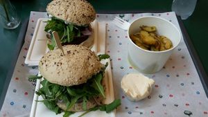 Red pepper burgers with baked potatoes at Greenway in Brussels