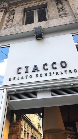Proprio dietro il duomo  at Ciacco Gelato Senz'altro in Milan