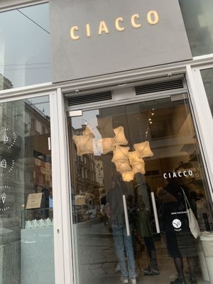 Store front  at Ciacco Gelato Senz'altro in Milan