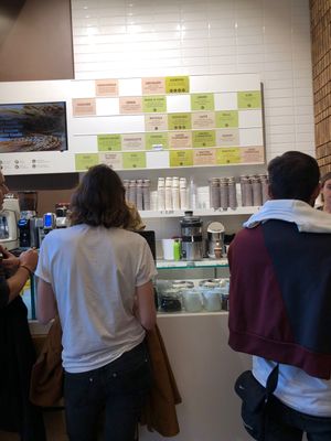 The green ones is Vegan 🌱  at Ciacco Gelato Senz'altro in Milan